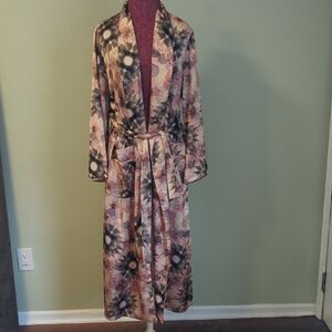 NWT Misa Los Angeles‎ Pink and Black Robe, US M